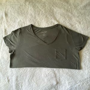 NWOT Olive Universal Thread V-Neck
